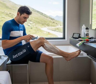 Por qué los ciclistas se depilan las piernas