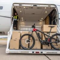 Cómo llevar una ebike en un avión sin que te lo prohiban