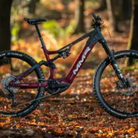 MMR Quercus 10: La e-MTB Trail de Carbono que Redefine Potencia y Autonomía