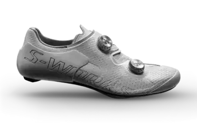 61025 443 SHOE SW ARES RD SHOE WHT HERO DARK PDP