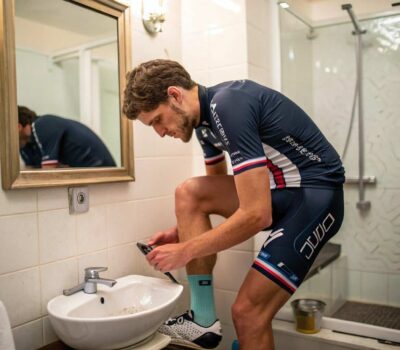 afeitarse piernas ciclista