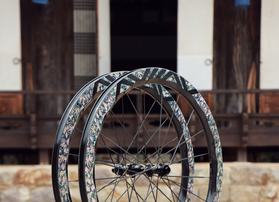 1d55ba 00435e4467954d35bf5150206891e818mv2