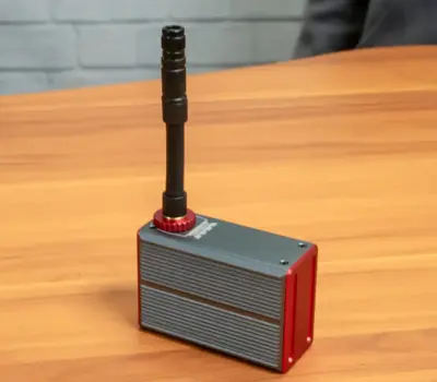 With hose attachement DSC 3283 1800x1800