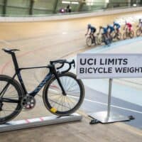 La UCI limita el peso de las bicicletas ¿Cúal es el objetivo?