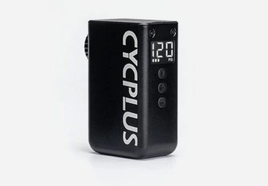 Bomba de aire portátil para bicicletas con pantalla digital y control de presión.