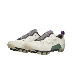 zapatillas de MTB colaboración entre MAAP y QUOC