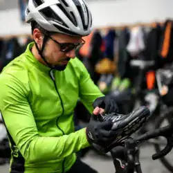 Como cuidar los pies del ciclista