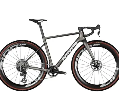 Samuel Sánchez presenta la MMR Simun