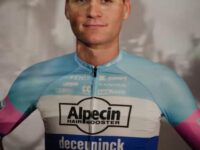 Nueva equipación en homenaje a Raymond Poulidor