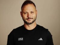 David Rozman entrenador del Ineos llamado a declarar por caso de dopaje