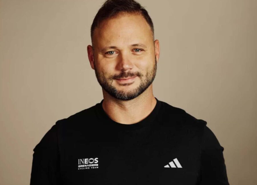 David Rozman entrenador del Ineos llamado a declarar por caso de dopaje