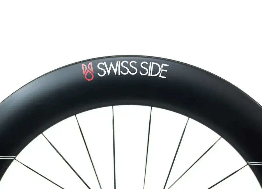 limitación de la UCI en la altura de las llantas