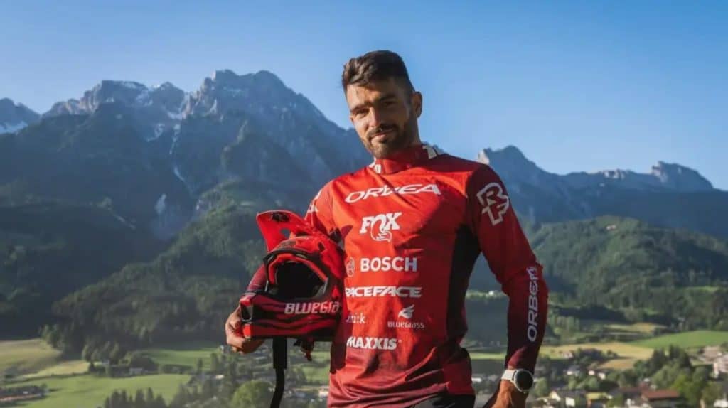 Edgar Carballo sancionado por acosar a otra ciclista