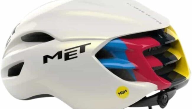 Casco MET Manta Tadej Pogacar