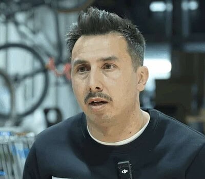 Jordan el ex mecánico de Movistar que salio de la ruina