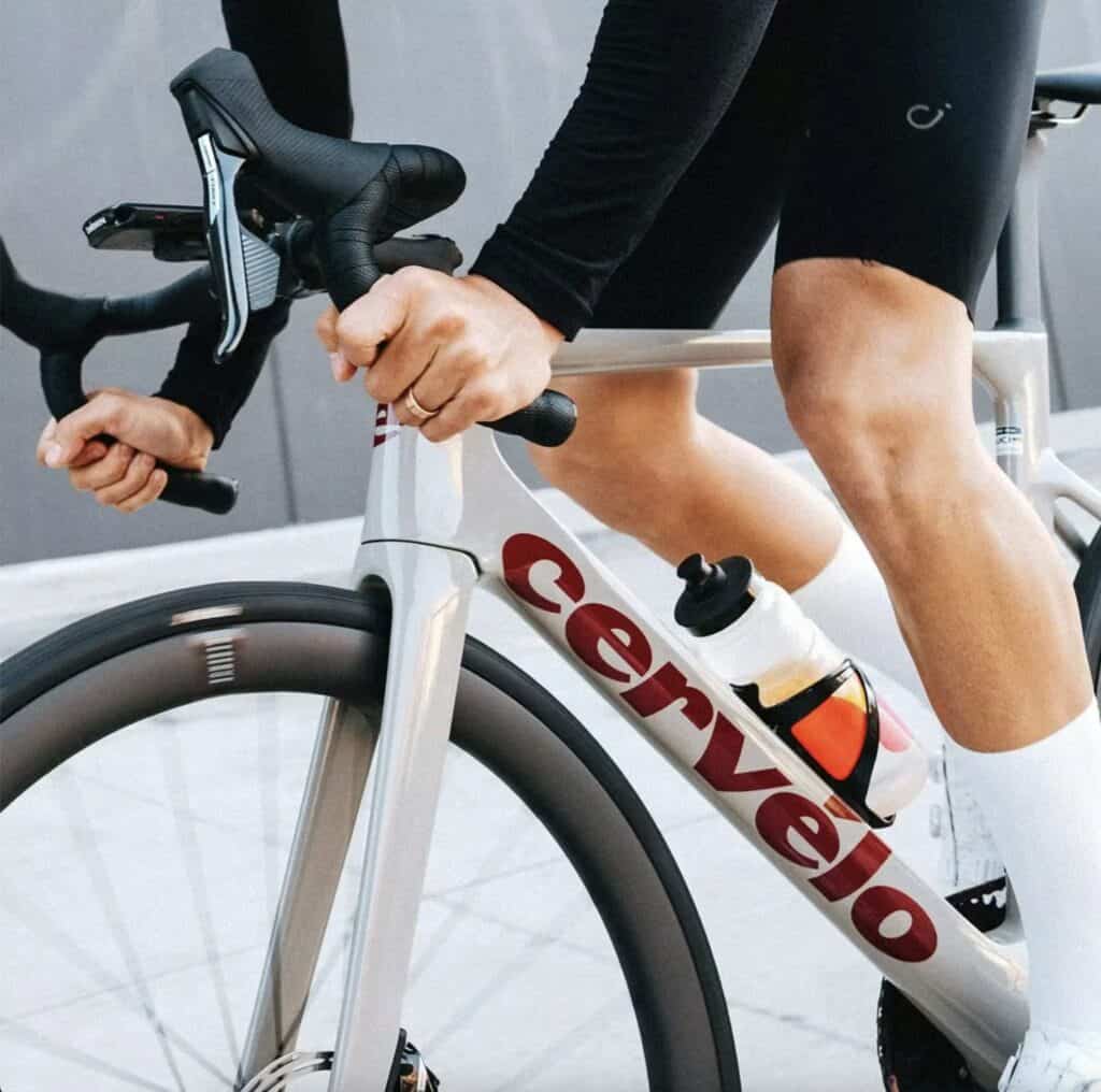 Bicicleta de carretera Cervélo Soloist Ultegra Di2 Dried Amaranth