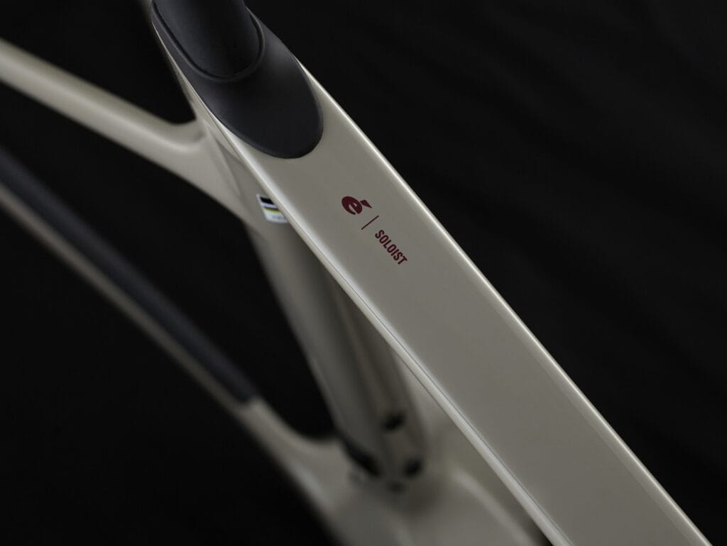 Bicicleta de carretera Cervélo Soloist Ultegra Di2 Dried Amaranth