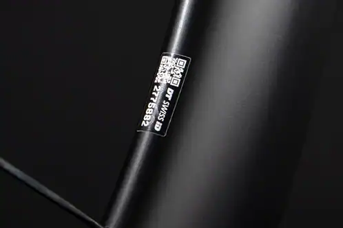 Van Rysel retira bicicletas con problemas en las ruedas Swiss Side y DT Swiss