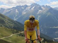 Porque Pogacar calienta con sprints de alta cadencia