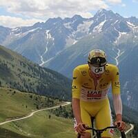 POGACAR  muestra todos sus DATOS VATIOS, PESO