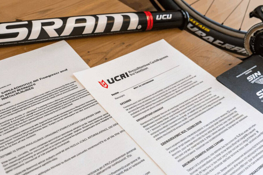 SRAM denuncia a la UCI por la limitación de desarrollos