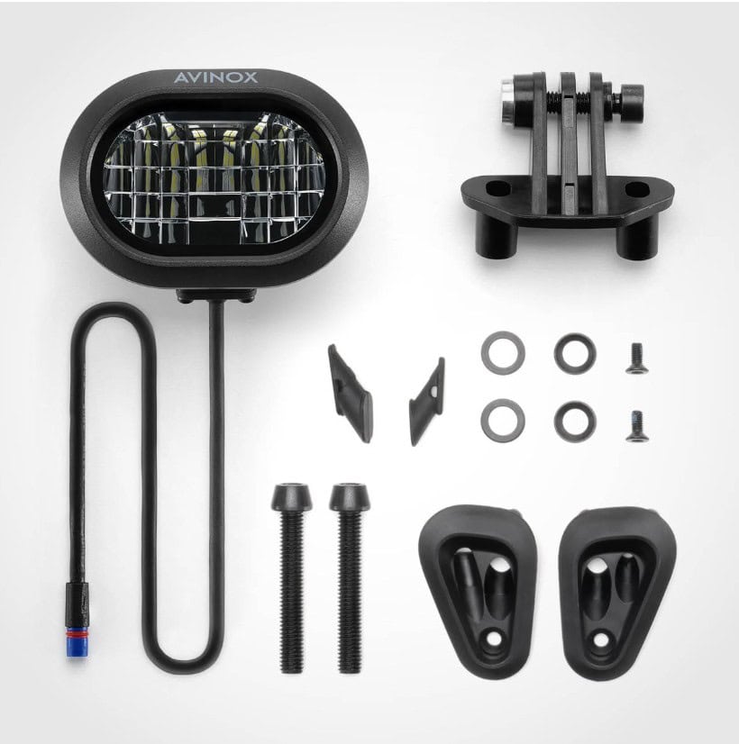 Avinox presenta su primera luz inteligente para bicicletas