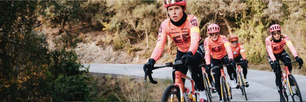 El equipo EF pone en venta sus bicicletas