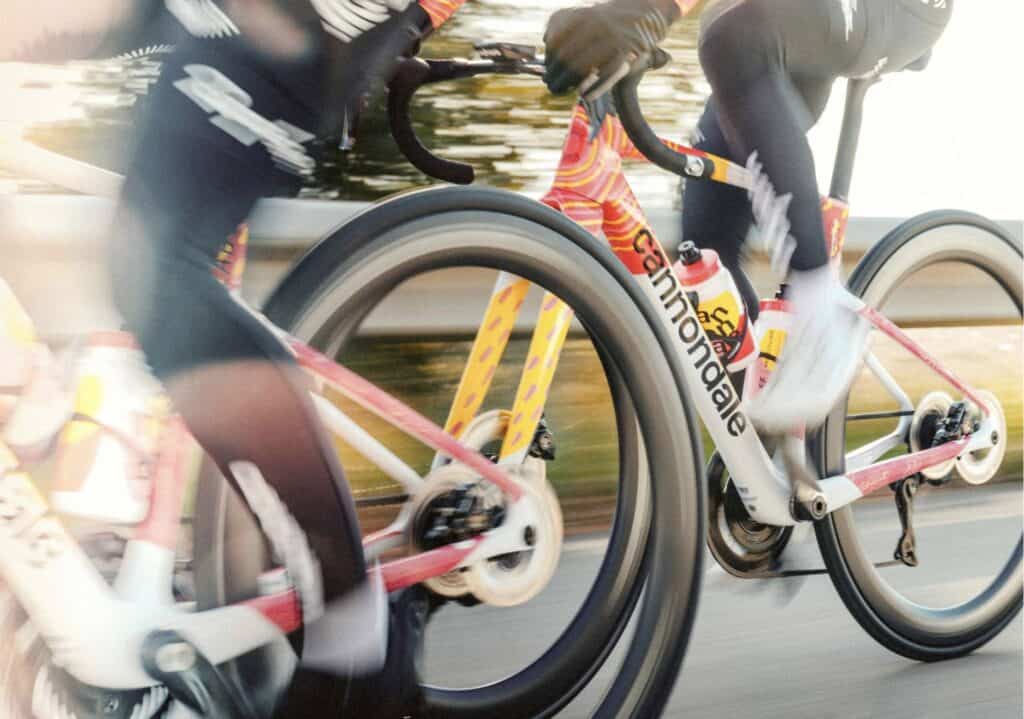 El equipo EF pone en venta sus bicicletas