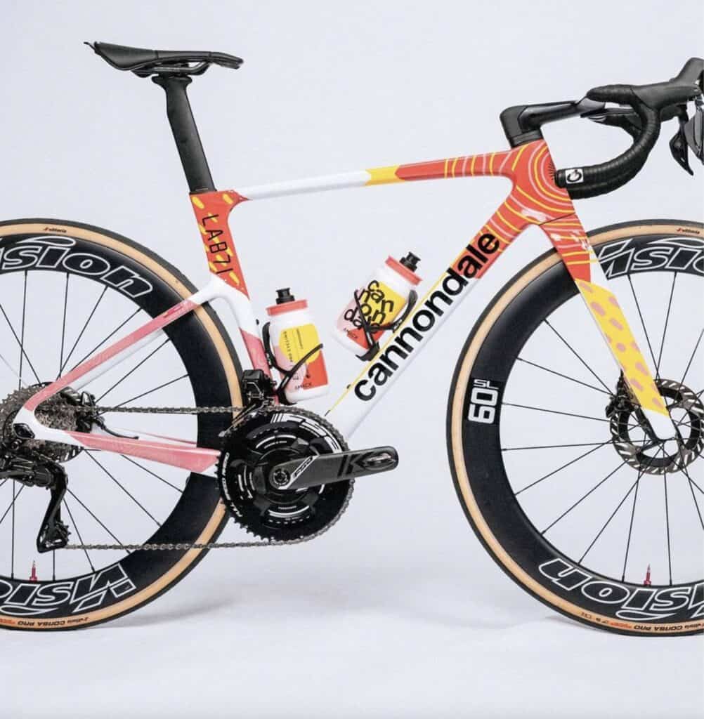 El equipo EF pone en venta sus bicicletas