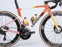 El equipo EF pone en venta sus bicicletas