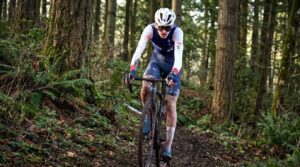 Francia prohíbe correr ciclocross a Paul Seixas