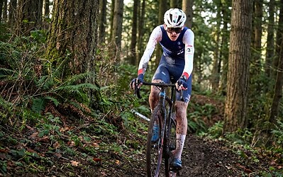 Francia prohíbe correr ciclocross a Paul Seixas