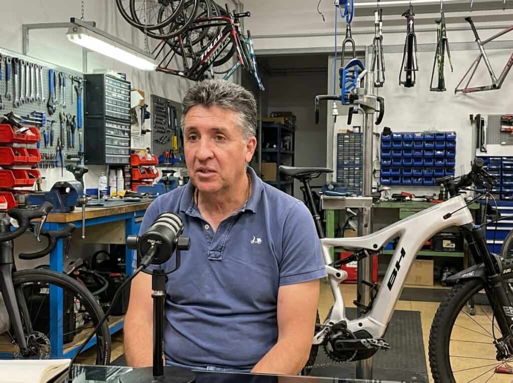 Carlos Sastre olvídate de montar en bici