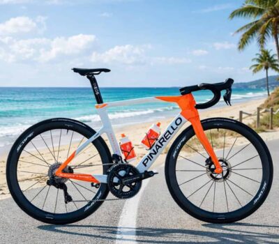 Ineos presenta la nueva Pinarello Dogma F 2026