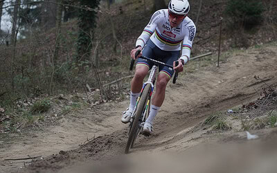 Mathieu van der Poel se cuestiona seguir corriendo ciclocross