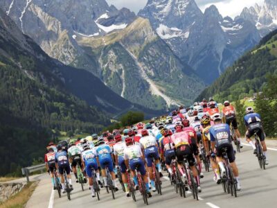 Los ciclistas españoles en el World Tour en el 2026