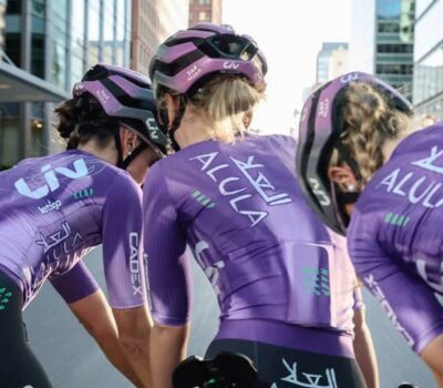 Jayco AlUla anuncia su nueva equipación MAAP