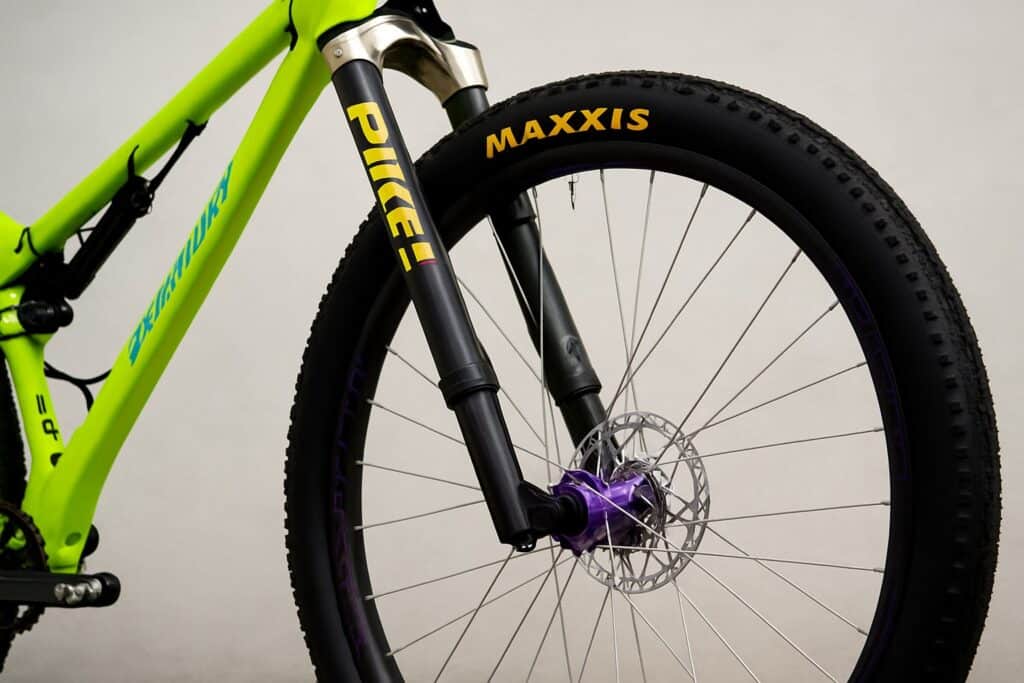 La horquilla para ruedas de 32" Bright XCO 32