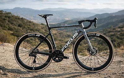 Focus Izalco Max se actualiza ahora con manillar integrado