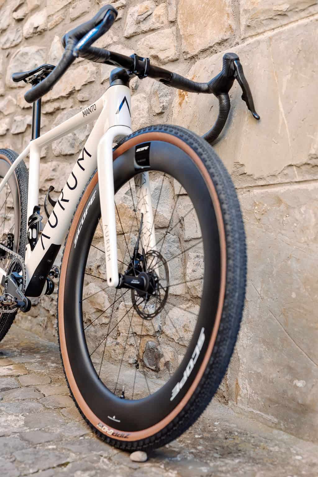 Aurum Manto gravel de competición carbono ECT10 Alberto Contador 2025