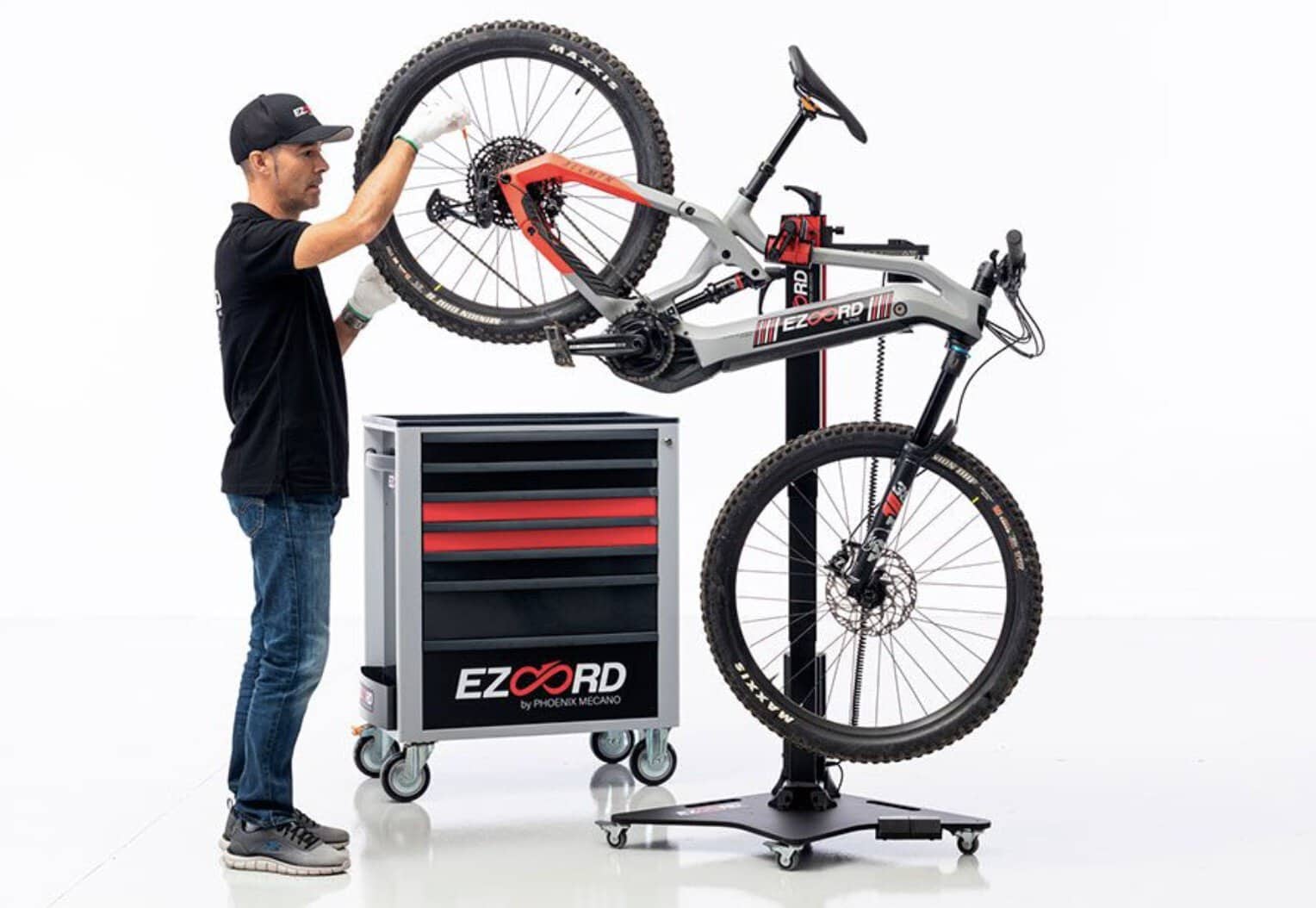 Sistema ISP de Ezoord Standard detecta obstáculos y retrocede automáticamente para evitar golpes