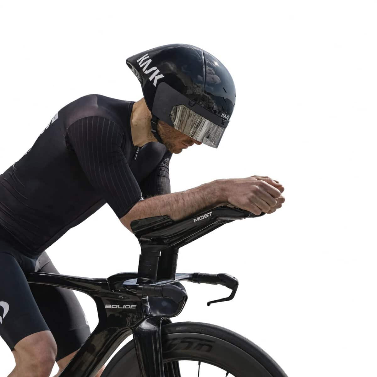 KASK Mistral 3.0 en negro y blanco — colores disponibles precio 700 euros