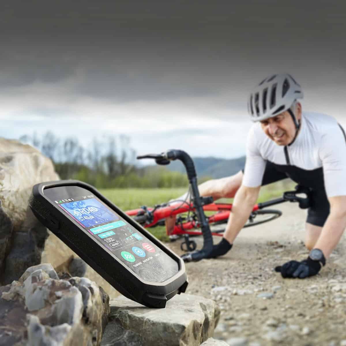 Ciclocomputador en manillar de bicicleta — normativa UCI tamaño máximo 126x71 mm