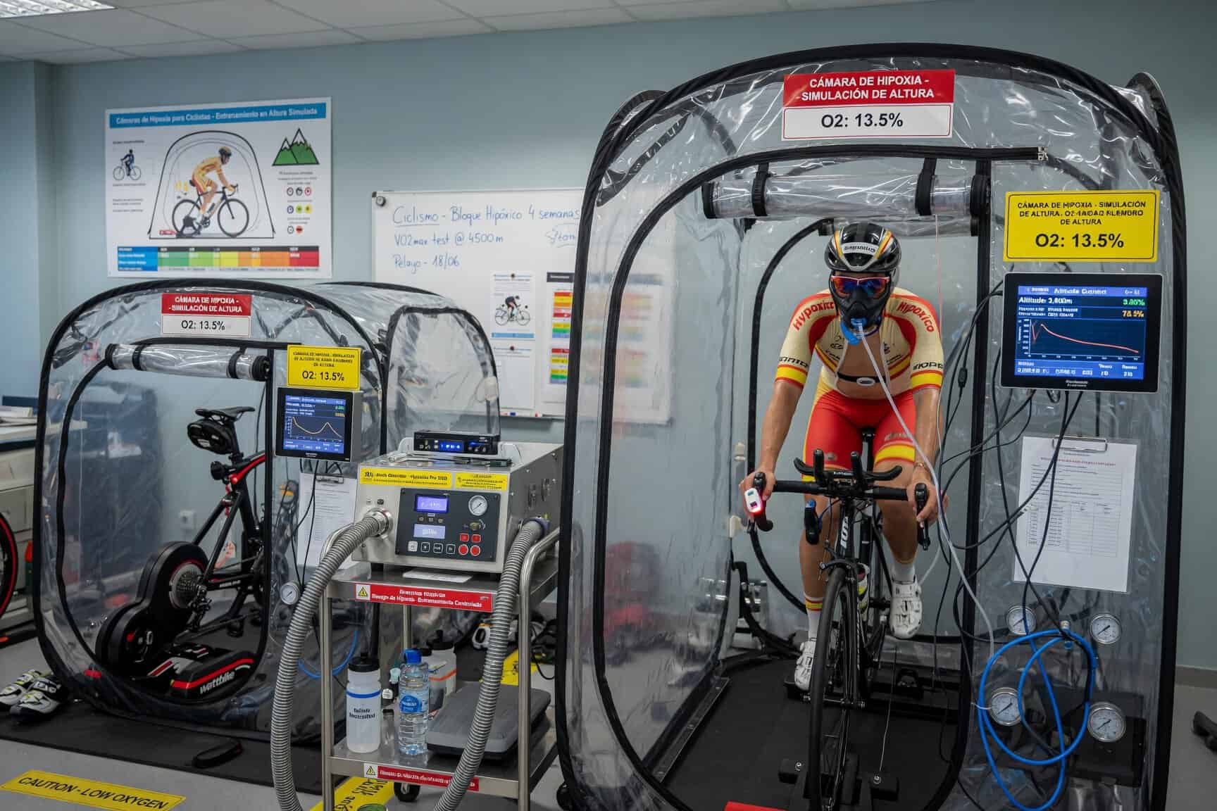 Cámara de hipoxia para ciclistas — entrenamiento en altitud simulada