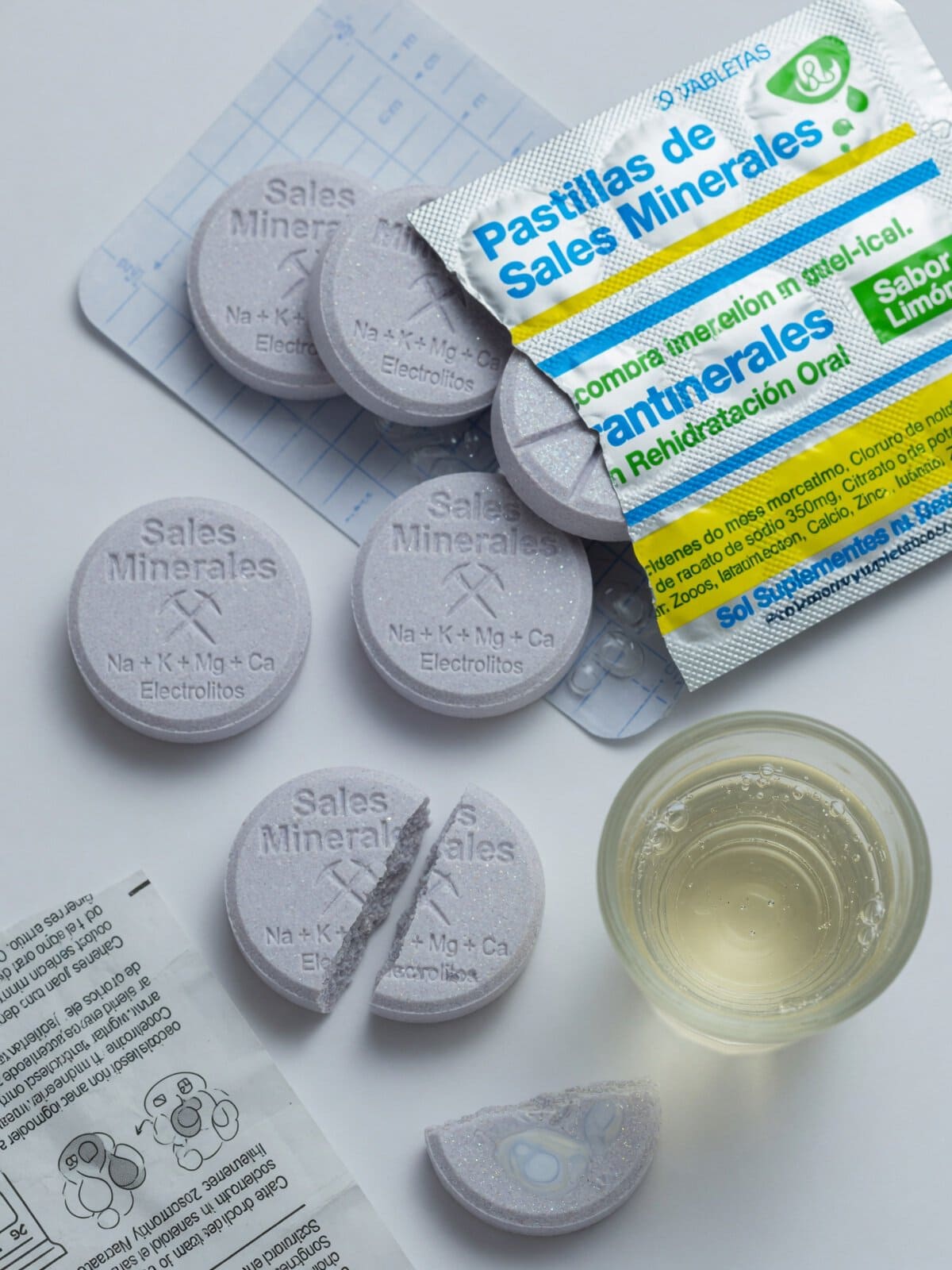 Pastillas de sales minerales para evitar calambres musculares en ciclismo