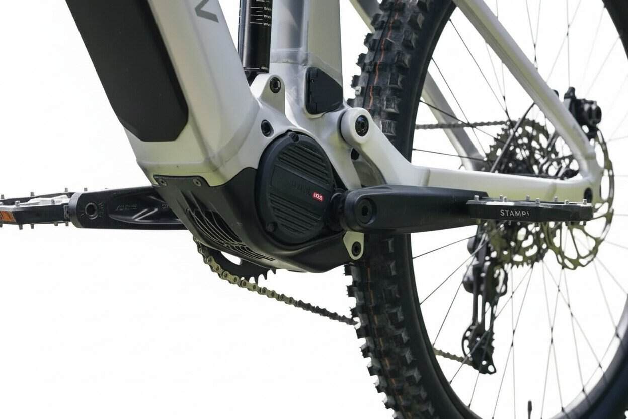 Raymon Durok e-MTB con motor Avinox, vista general de la bicicleta