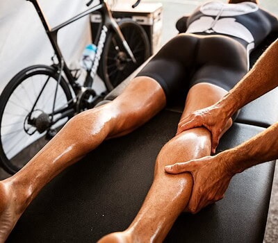 Masaje de descarga en ciclismo