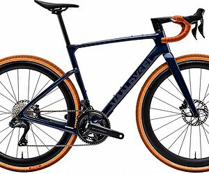 bicicleta Decathlon con dos juegos de ruedas