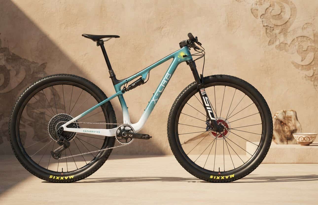 X-Lab MTB de doble suspensión de XC, primera mountain bike de la marca