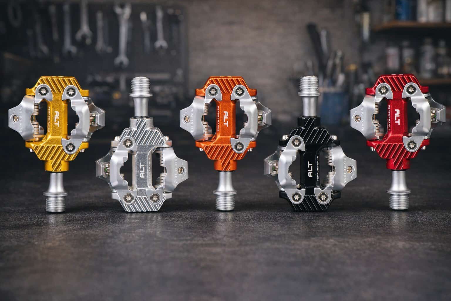 Pedales Wolf Tooth ALT Performance XC en sus cinco colores: dorado, plata, naranja, negro y rojo